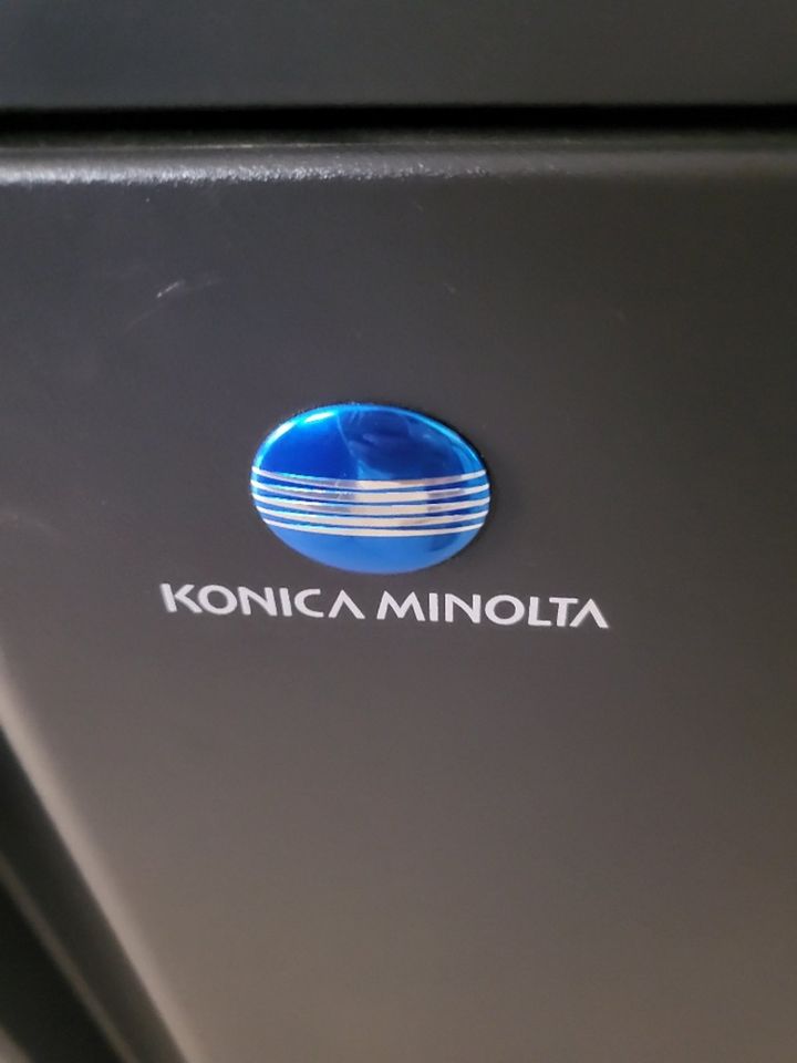 Konica Minolta C368   mit Booklet Finisher 280.000 Seiten in Postbauer-Heng