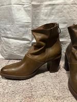 Schöne grüne Stiefeletten von Mjus aus Leder  Gr. 38 Düsseldorf - Bilk Vorschau