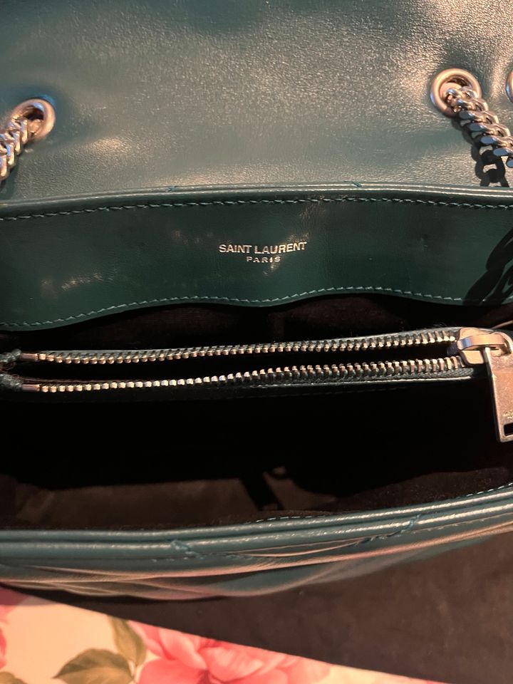 YSL Saint Laurent Tasche Loulou Small in Mönchengladbach