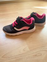 Super schöne schwarz/Pinke Sneakers Baden-Württemberg - Allmendingen Vorschau