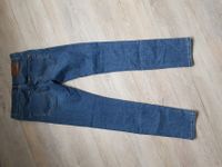 Schöne neuwertige Jeans von Little Big in Größe 28/32 Hessen - Gießen Vorschau