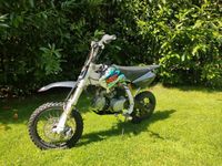 YCF Pilot 125 ccm Pitbike Motorrad Niedersachsen - Balje Vorschau