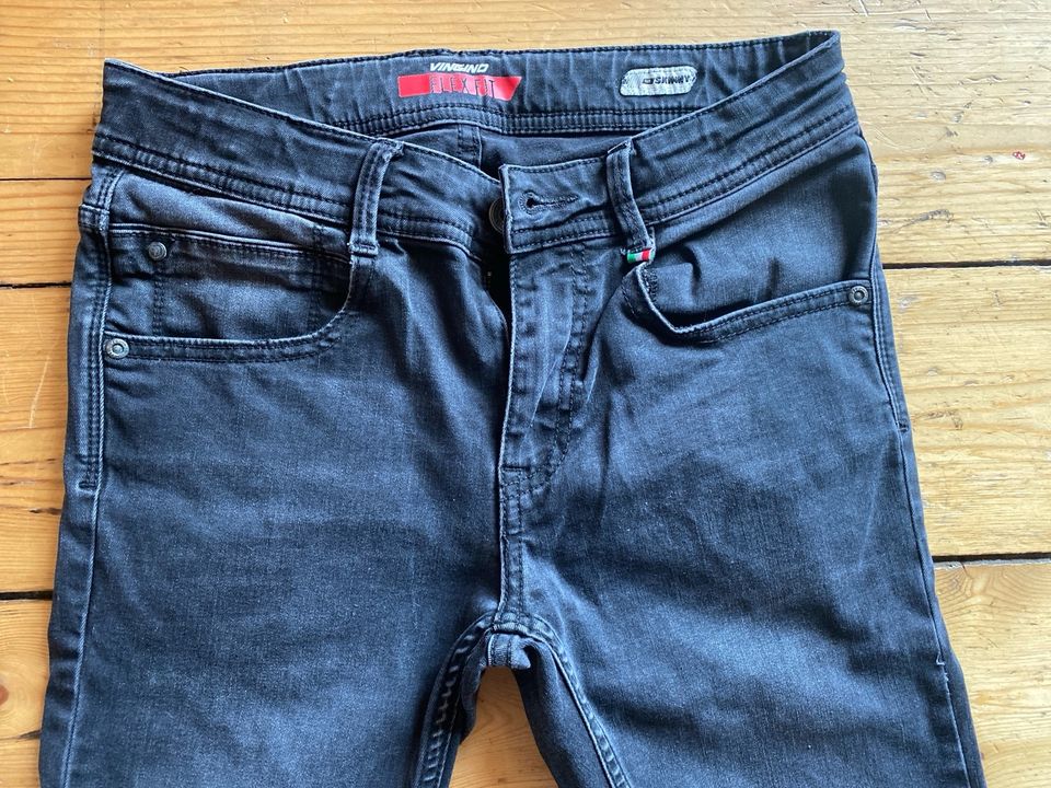 Coole Jeans Vingino Gr. 146 schwarz oder blau in Lauterbach (Hessen)