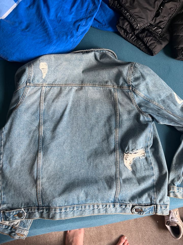 Jeans Jacke in Langen (Hessen)