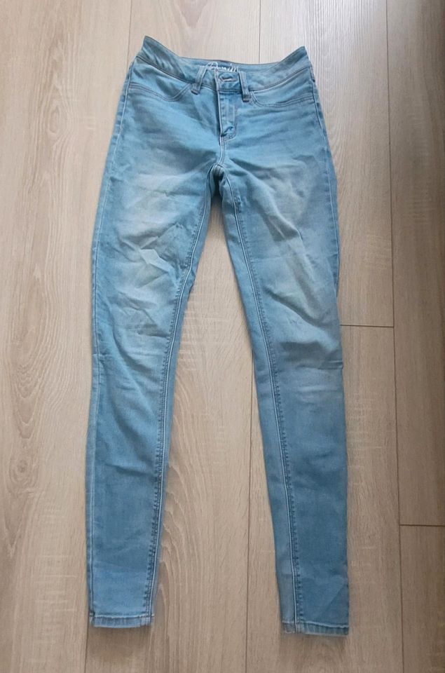 Jeans , Jogginghose, pyjama usw. Große XS S in Schwäbisch Gmünd