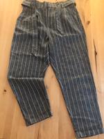 Bershka Stoff Hose, Grau Weiß, Gr. M (38) Hessen - Kelkheim Vorschau
