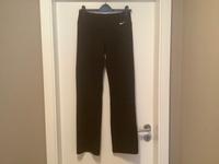 Jogginghose von Nike, Dri-Fit, Gr. M, schwarz, weites Bein Hessen - Langen (Hessen) Vorschau