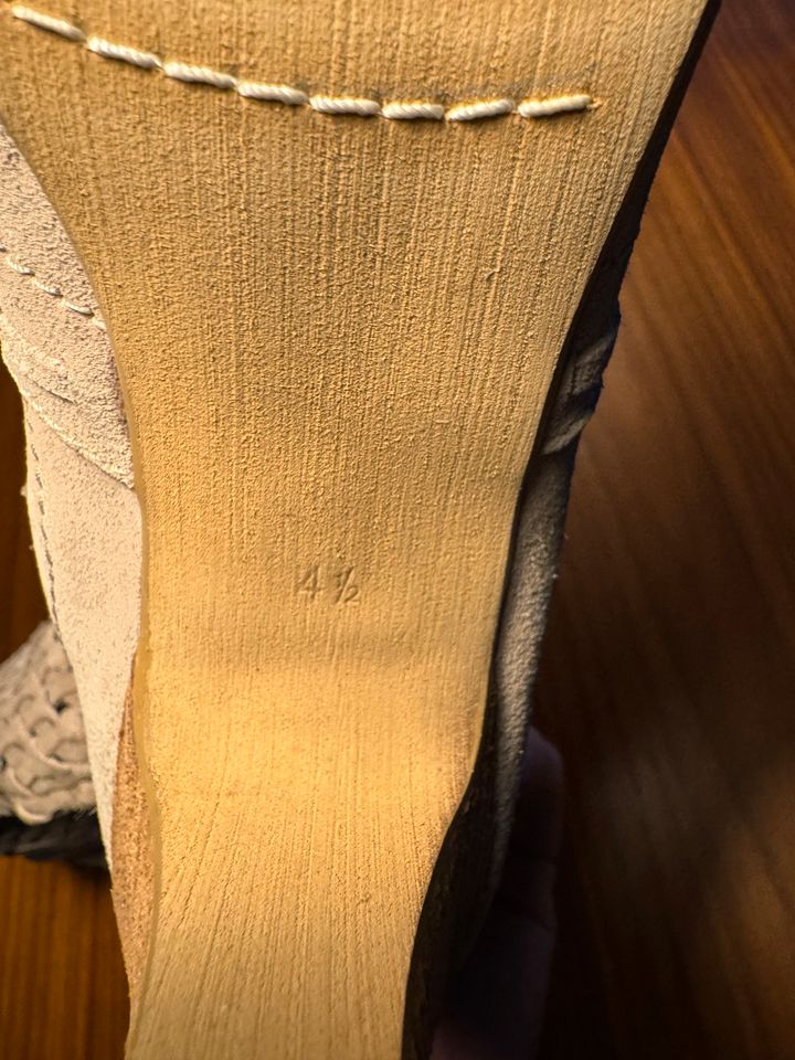 Jette Joop Schlupf-Stiefel Gr. 37,5 Beige in Köln