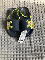 Badeschuhe / Badeschlappen Hessen - Kelsterbach Vorschau
