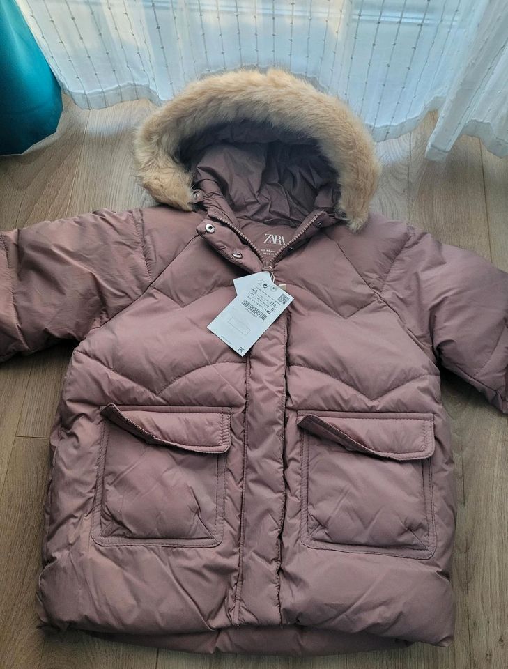 Daunenjacke Winterjacke ZARA Gr. 110 *NEU* in Berlin - Treptow | eBay  Kleinanzeigen ist jetzt Kleinanzeigen