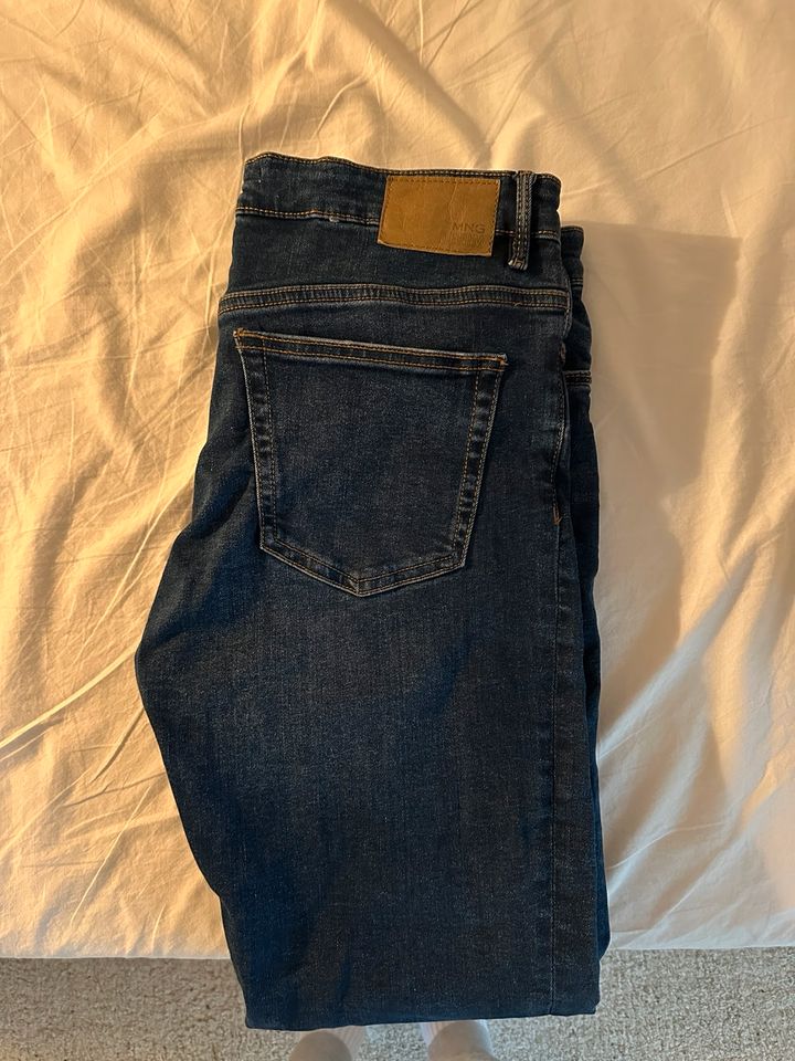 Jude Jeans Mango Ungetragen (Größe 44) in München