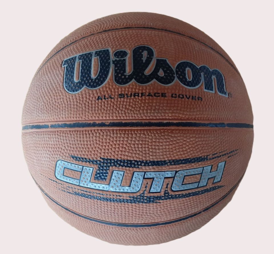 Basketball, Wilson Clutch, Ball in Riedering