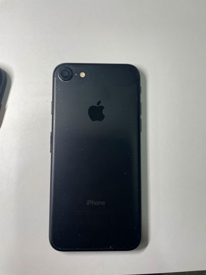 iPhone 7 mit 128 gb in Duisburg