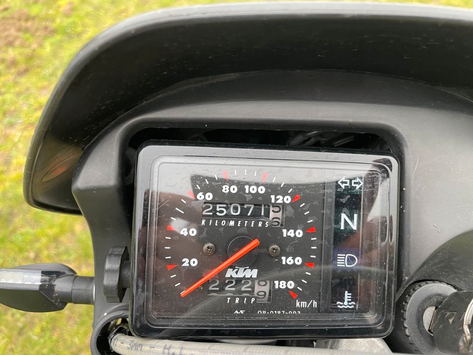 KTM 640 LC4 gebraucht 4T EGS - E-Start in Treben