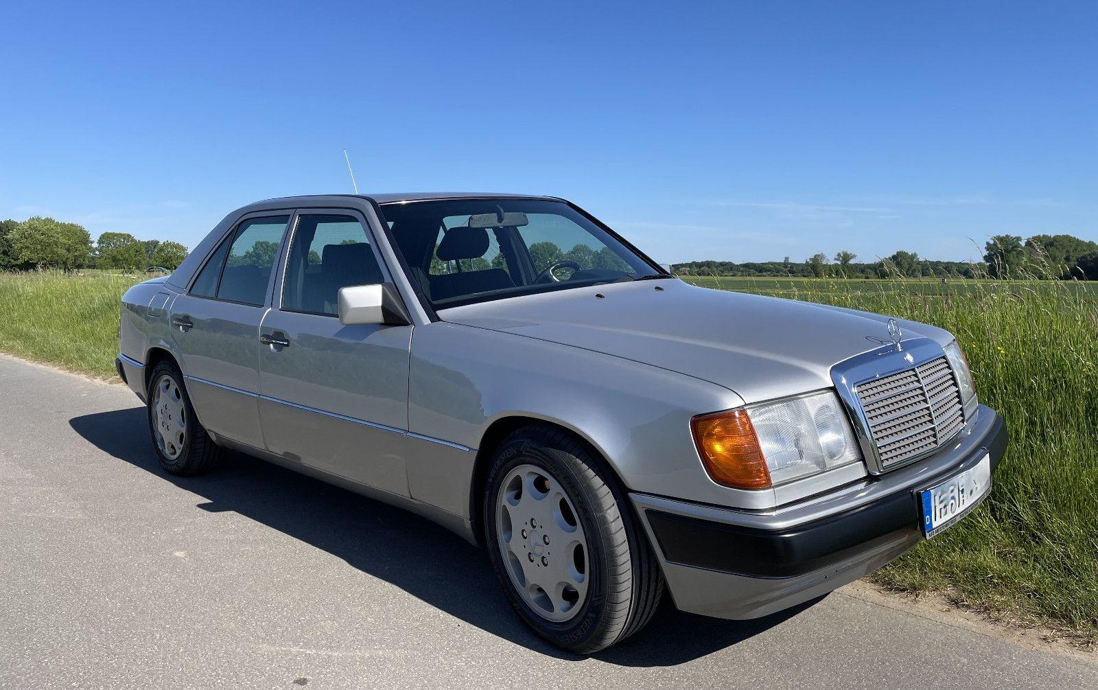 Abbildung des Autos Mercedes-Benz 400 E W124…