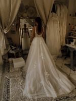 Brautkleid in Ivory mit abnehmbaren Überrock aus Tüll Nordrhein-Westfalen - Recklinghausen Vorschau
