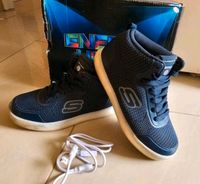 Skechers Sneakers mit blinkender Sohle mit ladekabel  Blau Gr.31 Dithmarschen - Heide Vorschau