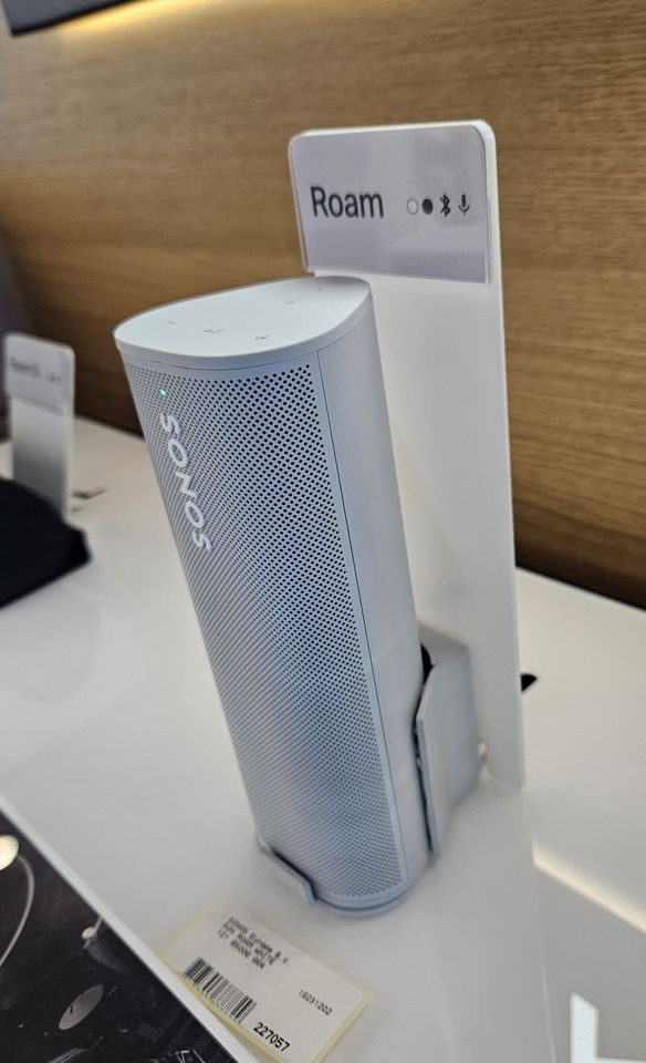 Sonos Roam weiß WLAN Lautsprecher Bluetooth, AirPlay, Sprachsteue in Papenburg