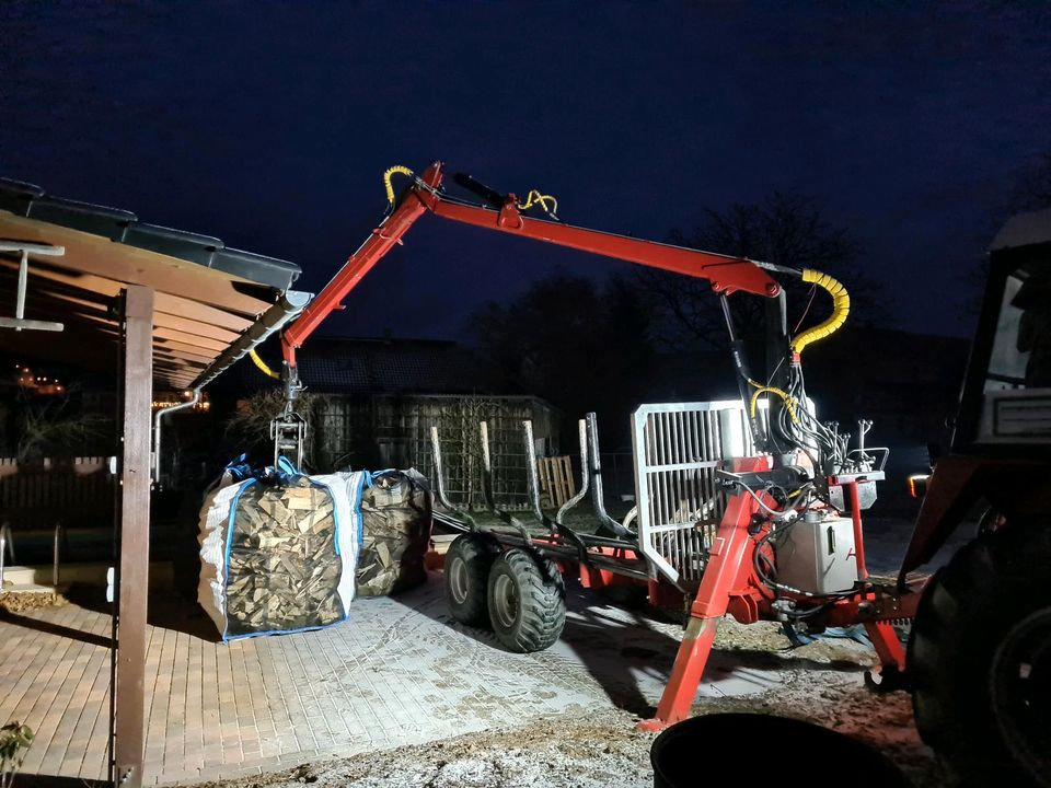 Holztransport Brennholztransport Holzrücken Rückewagen in Gohrisch