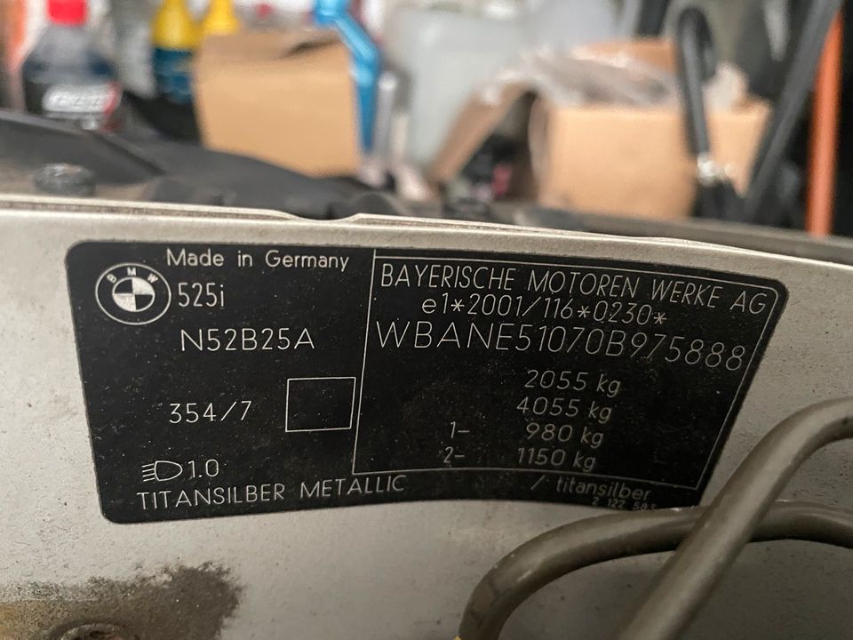 BMW e60 525 I zum ausschlachten Teile Verkauf in Bremen