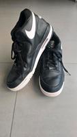 Nike Air Turnschuhe Größe 13 Nordrhein-Westfalen - Solingen Vorschau