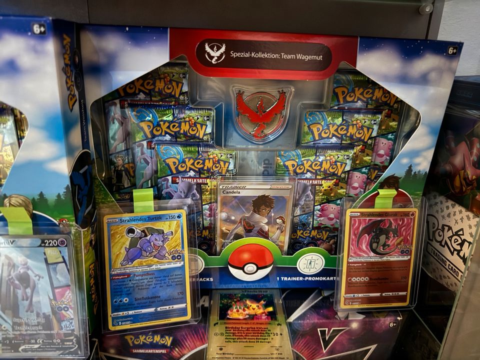 Pokémon Karten Sammlung Glurak 1.Edition in Senftenberg