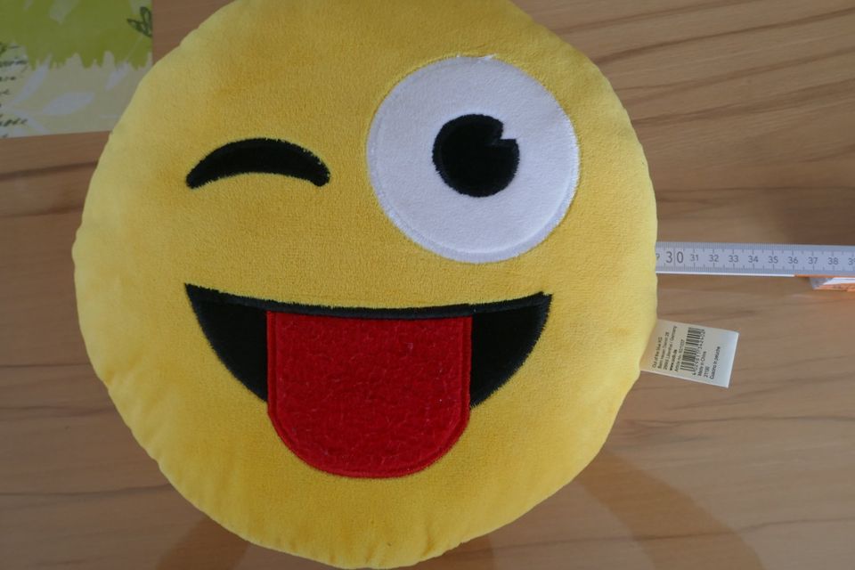 Smiley Emoji Kissen 28 cm wie neu in Rottenacker