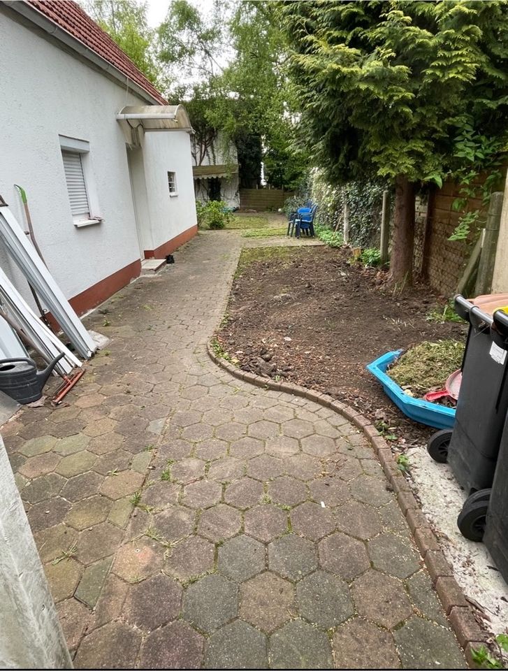 saniert. freistehend. Haus zu vermieten, Garage +Einliegerwohnung in Bremen