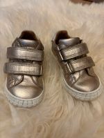 Bisgaard Lauflernschuhe Sneaker Schuhe gold platin Gr. 22 ~ NEUw. Nordrhein-Westfalen - Solingen Vorschau