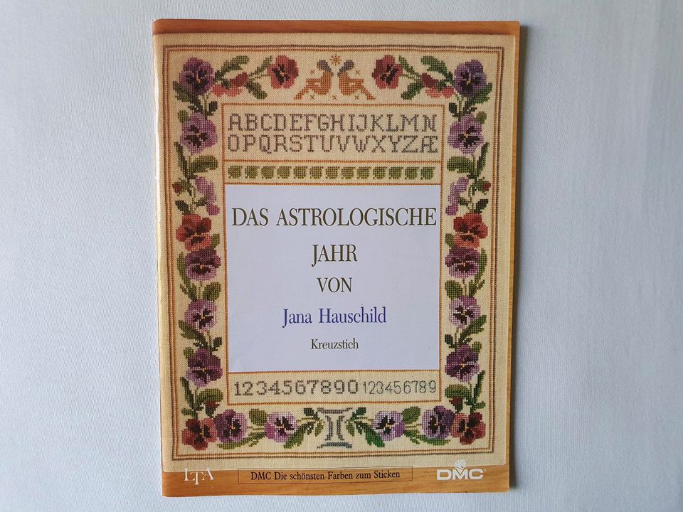 Das astrologische Jahr, Kreuzstich, Jana Hauschild i Sticken in Hamburg
