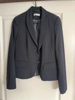 Blazer, dunkelblau mit Nadelstreifen, Größe 36 Niedersachsen - Bad Sachsa Vorschau