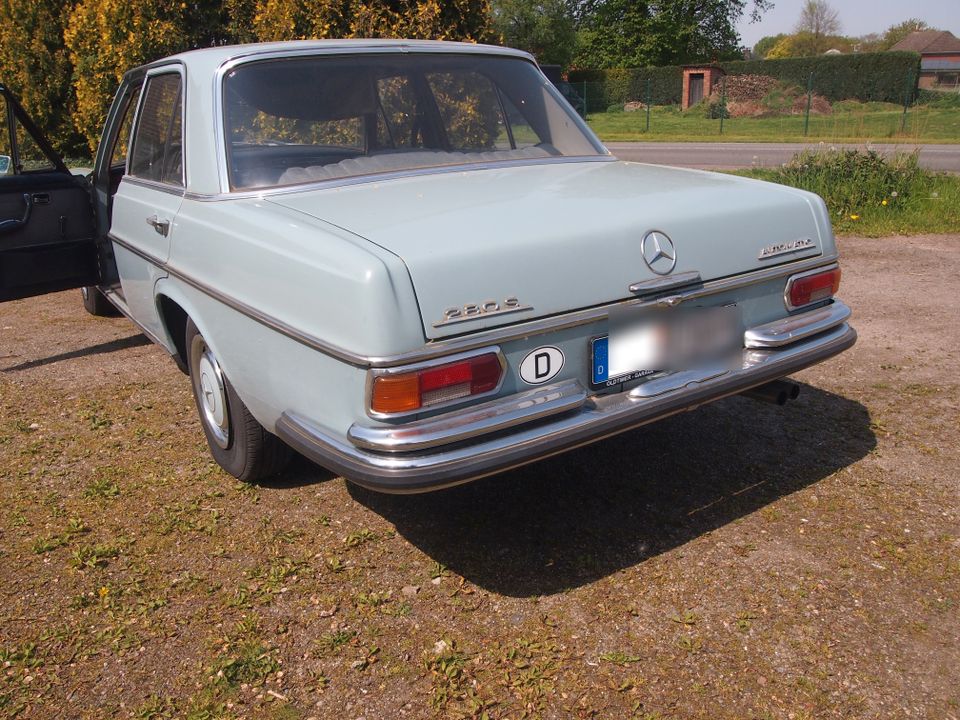 Mercedes Benz Oldtimer W108 280S BJ 1970 himmelblau in Vechta