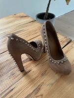 Buffalo High heels taupe Nieten Gr. 39 NEU Niedersachsen - Cuxhaven Vorschau