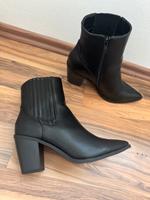 Stiefeletten / Jacken / Shirts / div. Kleidung 36/38 Nordrhein-Westfalen - Ibbenbüren Vorschau