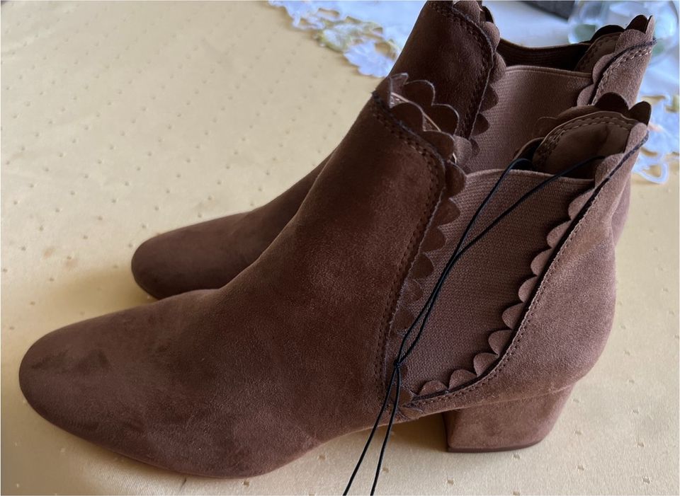 Neue Stiefeletten, Gr.39, Marke H&M in Aachen