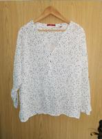 s.Oliver Bluse Shirt mit Sternen in Weiß Gr 46 Sachsen-Anhalt - Tangermünde Vorschau