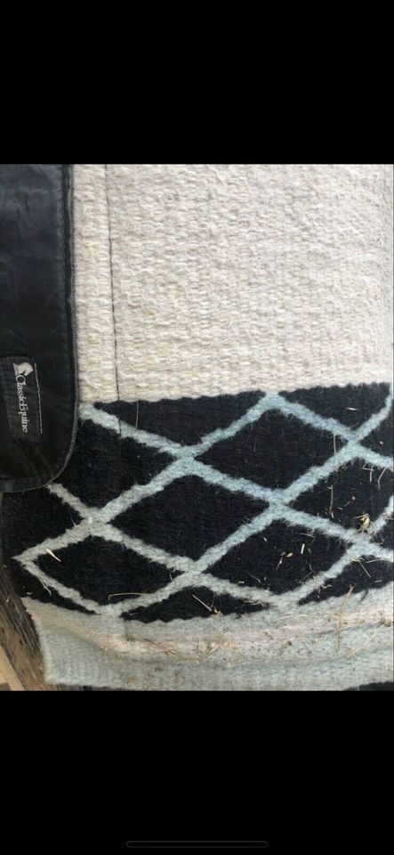 Classic Equine Westernpad woolpad stossabsorbierend 75 cm in Pforzheim