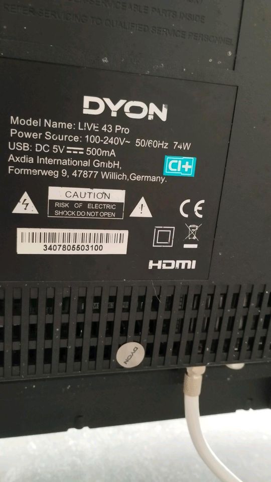 Dyon 43" TV ohne Fernbedienung voll funktionsfähig in Hemmoor