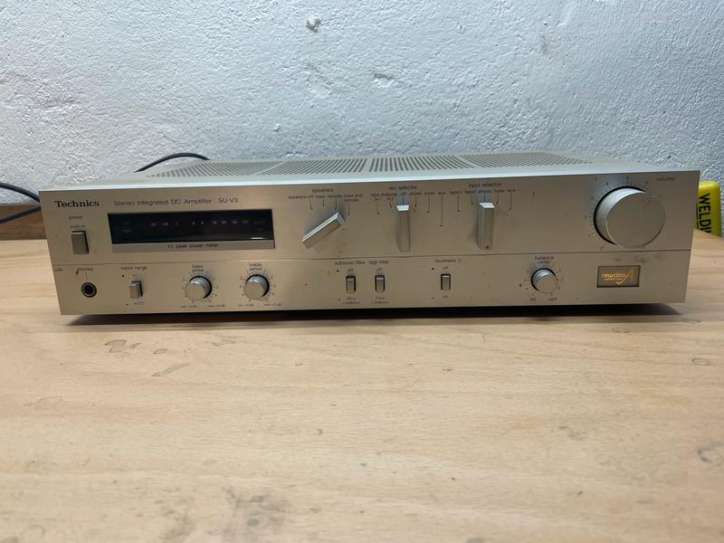 Used Technics SU-V3 Integrated amplifiers for Sale