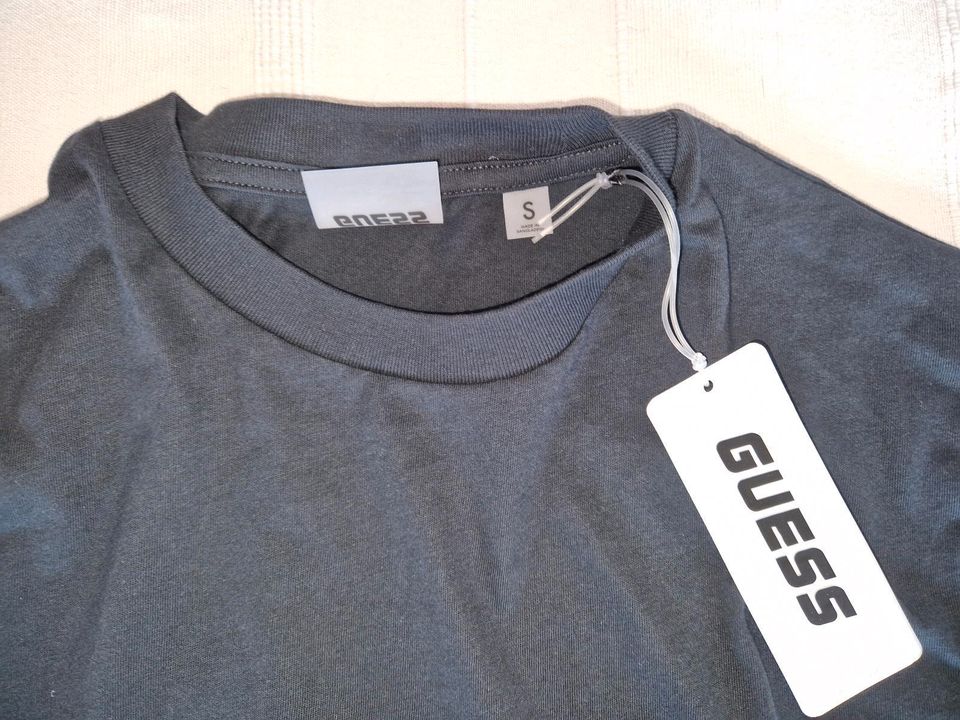 Guess T Shirt in Stuttgart