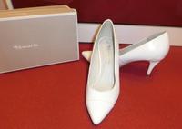 Tamaris Pumps / Damenschuhe Gr. 40 weiß    für 25,- Sachsen - Hoyerswerda Vorschau