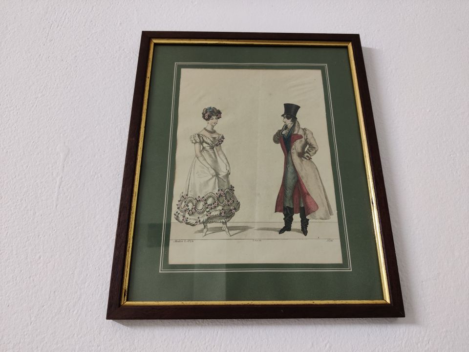 12 Bilder - Historische Kleider des 19. Jahrhunderts in Lippstadt