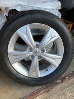 Winterreifen Alu komplett Toyota CHR 215/60 R17 96H M+S ultragrip Nordrhein-Westfalen - Solingen Vorschau