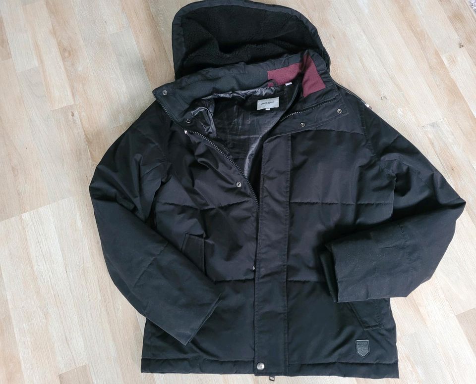 Jack & Jones Jacke gr. M Herrenjacke Winterjacke Pufferjacke in Velbert