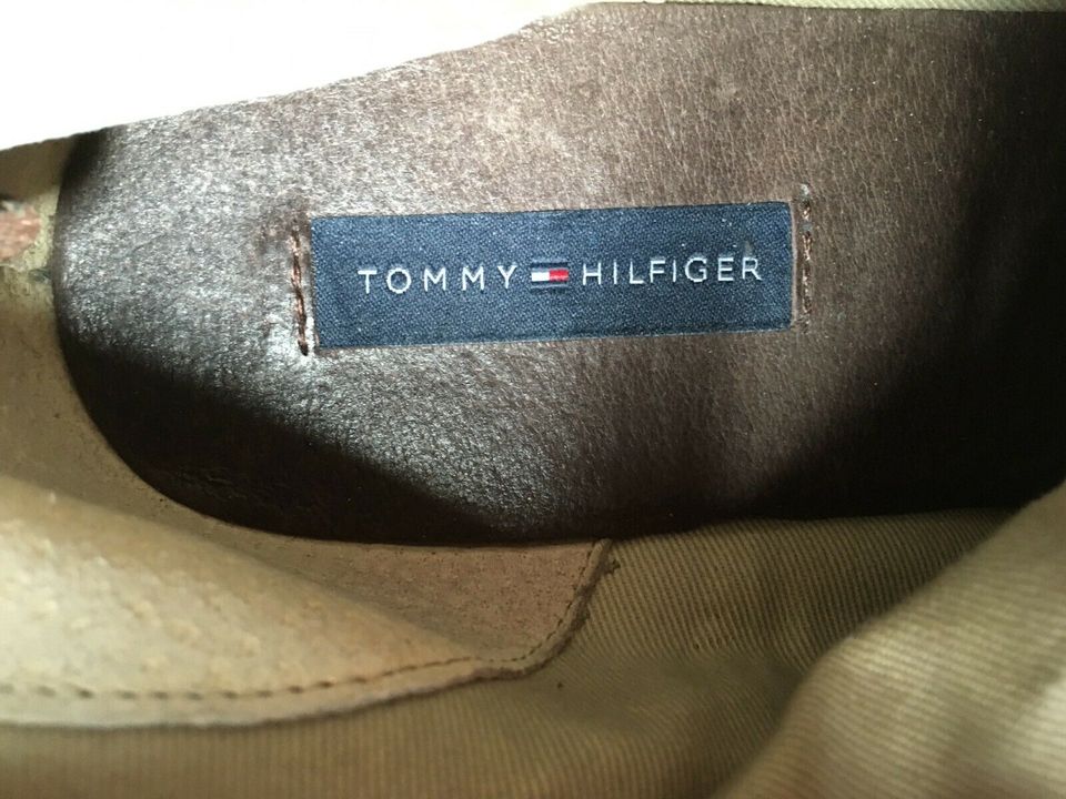 Tommy Hilfiger Stiefel Größe 40 braun in Dreis-Brück