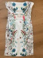 Zara Cocktailkleid Minikleid Bandeau trägerlos S 36 Thüringen - Neudietendorf Vorschau