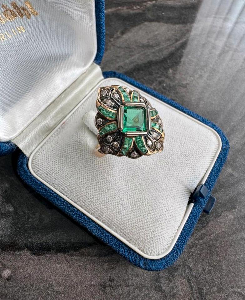 ✅✅✅ Art Deco Ring Gelbgold 750 Smaragd Diamanten Zertifikat ✅✅✅ in Regensburg