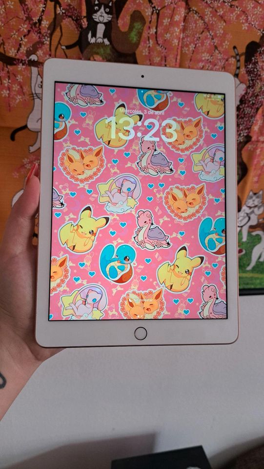 iPad 9.7 (2018) 6. Generation 32 GB A1893 Gold/Rosé in Leipzig