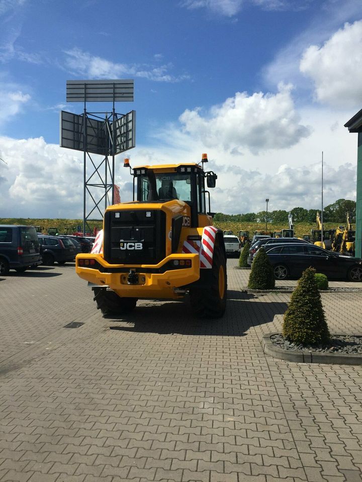 JCB 427 Radlader in Bakum