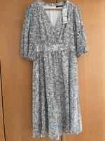 Esprit Cocktailkleid Sommerkleid Wickeloptik Gr. 36 Leipzig - Connewitz Vorschau